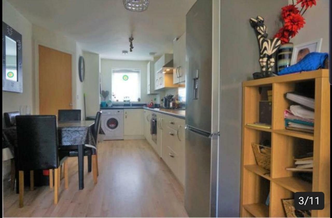 Kingsize Room Close To The A30 Camborne Pool Exterior photo